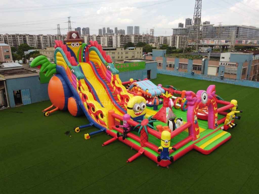 T6-859 Giant Minion Slide Playground